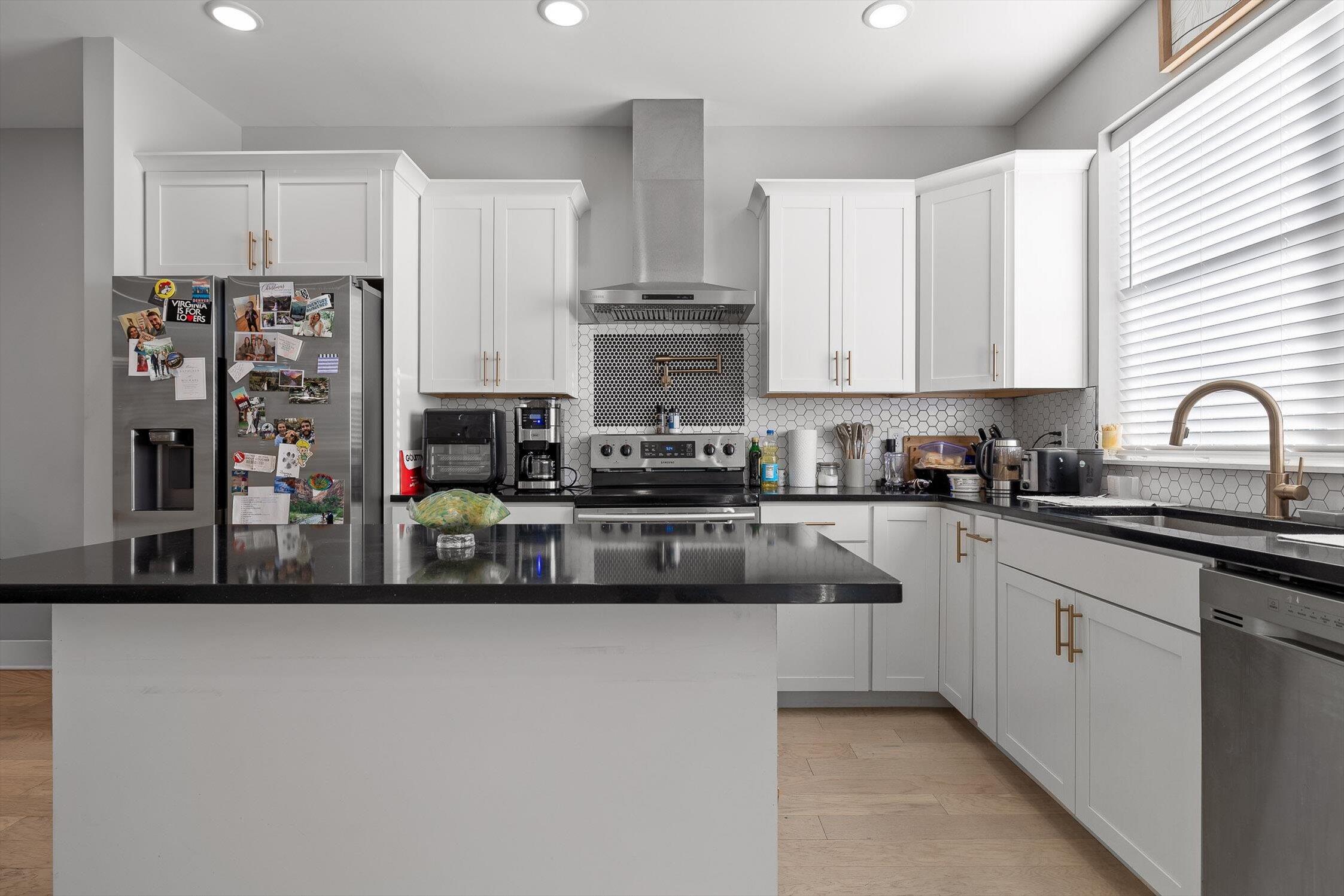 1428 Stockyard Place Chattanooga, TN 37408 - Photo 4 of 82 03-Stockyard-2