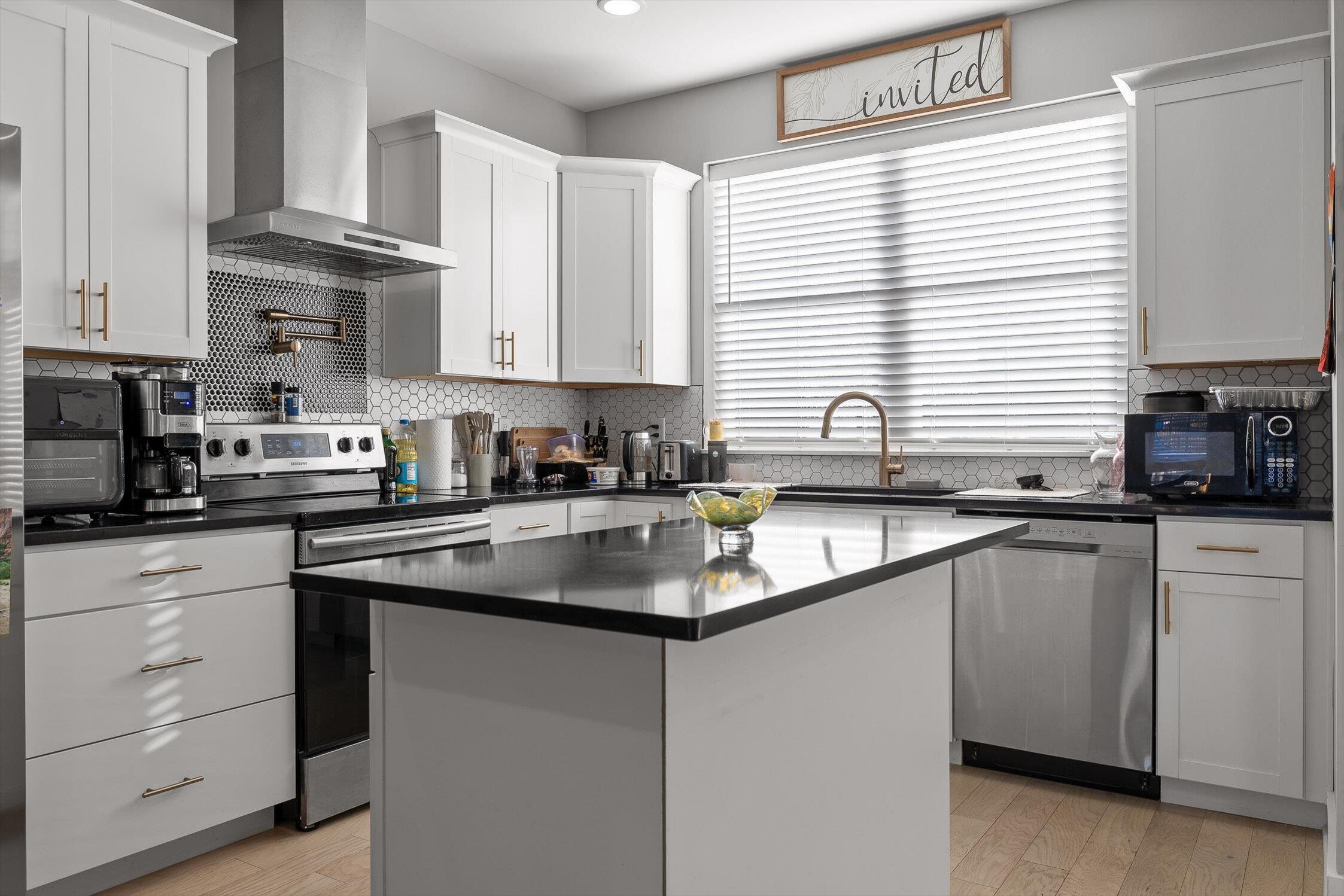 1428 Stockyard Place Chattanooga, TN 37408 - Photo 7 of 82 06-Stockyard-5