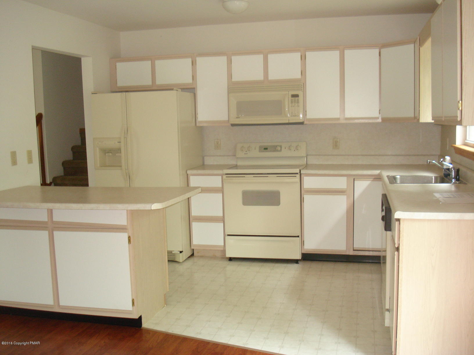 133 Alpine Road Henryville, PA 18332 - Photo 5 of 15 Kitchen