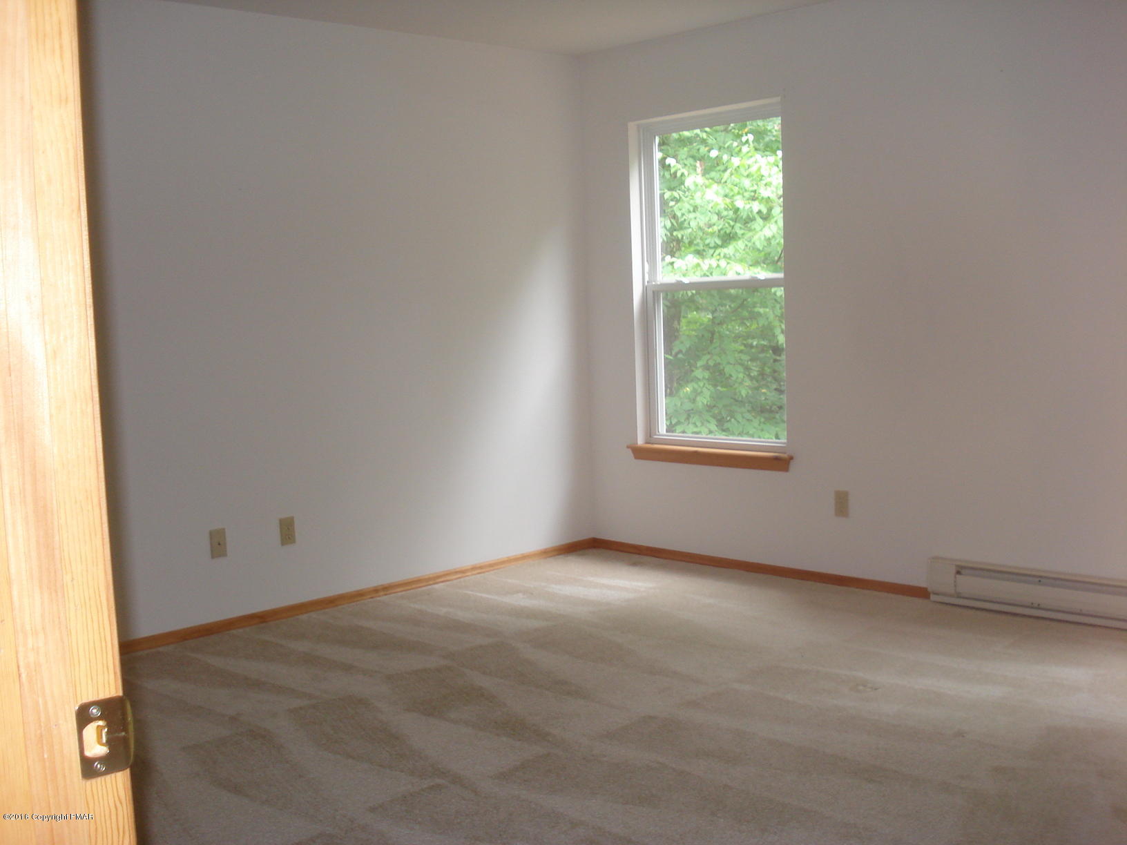 133 Alpine Road Henryville, PA 18332 - Photo 6 of 15 Master Bedroom