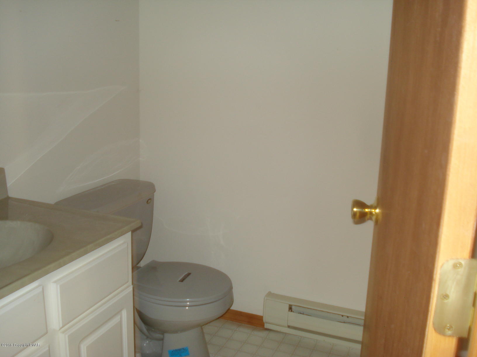 133 Alpine Road Henryville, PA 18332 - Photo 10 of 15 Bath 1