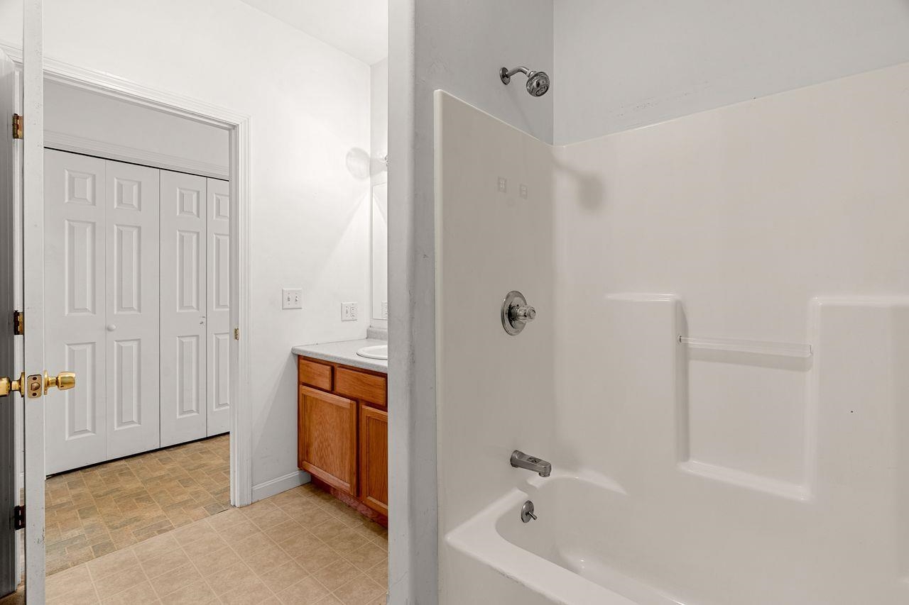 43 Black Hall Road, Unit A2 Epsom, NH 03234 - Photo 16 of 34