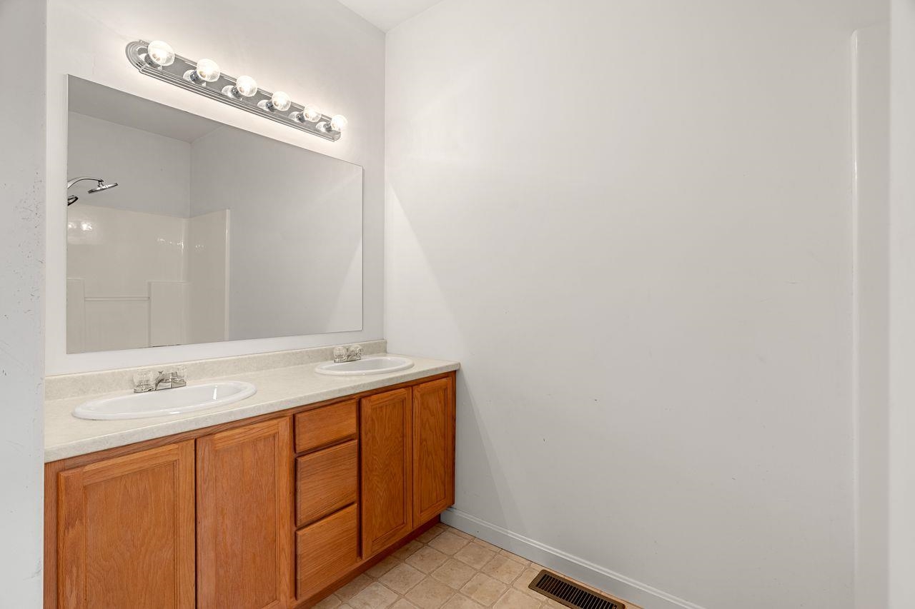 43 Black Hall Road, Unit A2 Epsom, NH 03234 - Photo 20 of 34