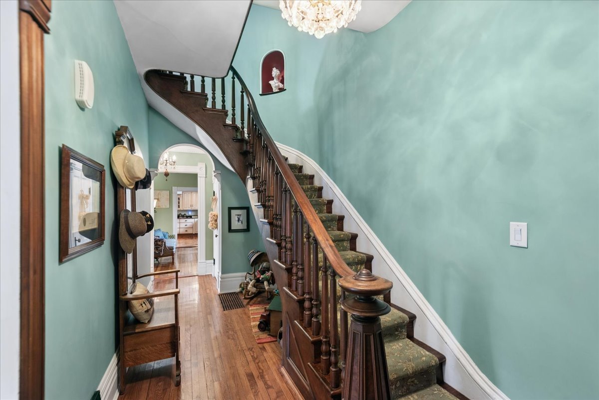 346 Sheridan Road Winthrop Harbor, IL 60096 - Photo 9 of 31 Gallery Image 9