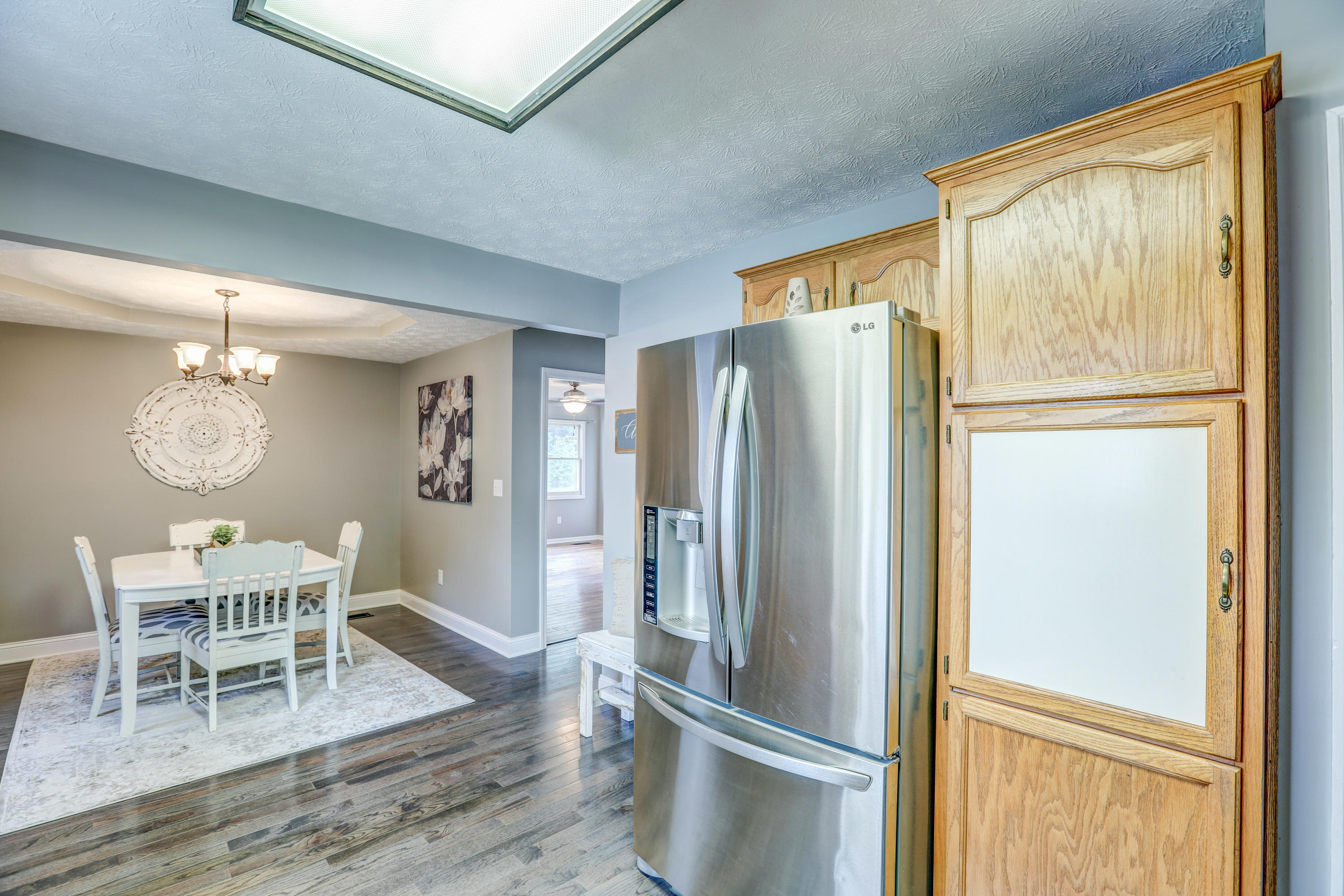 117 Rustic Street Bristol, TN 37620 - Photo 3 of 36 B42A6763_4_5_6_7