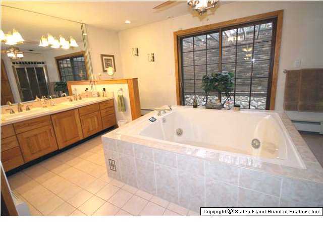 77 Irvington Street Staten Island, NY 10312 - Photo 12 of 20 Additional Photo