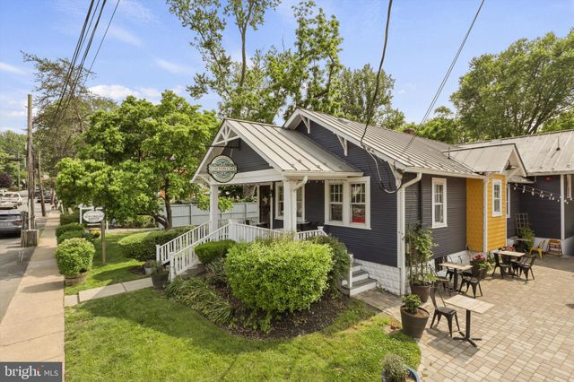 $1,230,000 | 6609 Castle Knoll Drive, Clifton, VA 20124