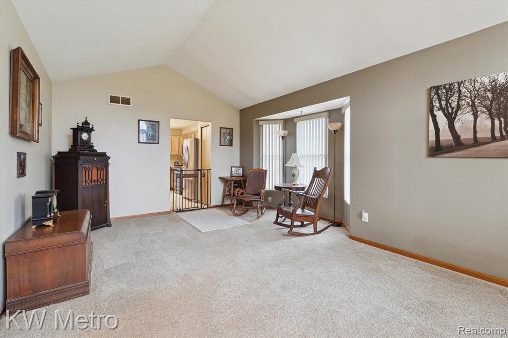 22825 Merriman Road New Boston, MI 48164 - Photo 9 of 54 Gallery Image 9