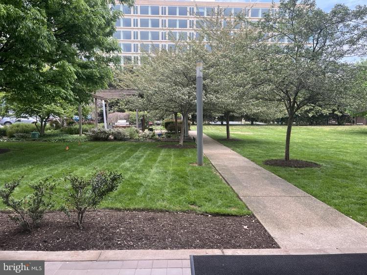 1101 3rd Street Southwest, Unit 713 Washington, DC 20024 - Photo 18 of 24 Green spaces & Walkways