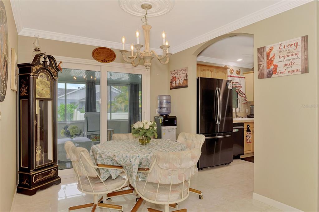 411 Nightingale Road Venice, FL 34293 - Photo 18 of 37