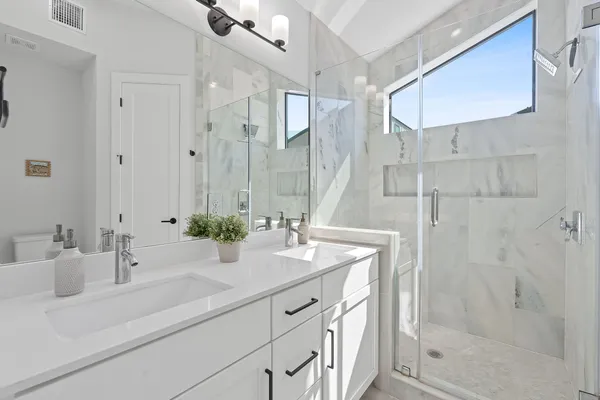 $600,000 | 1168 Ridgeway Drive, Unit 2, Austin, TX 78702