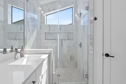 $600,000 | 1168 Ridgeway Drive, Unit 2, Austin, TX 78702