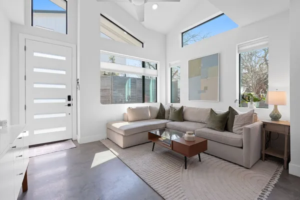 $600,000 | 1168 Ridgeway Drive, Unit 2, Austin, TX 78702