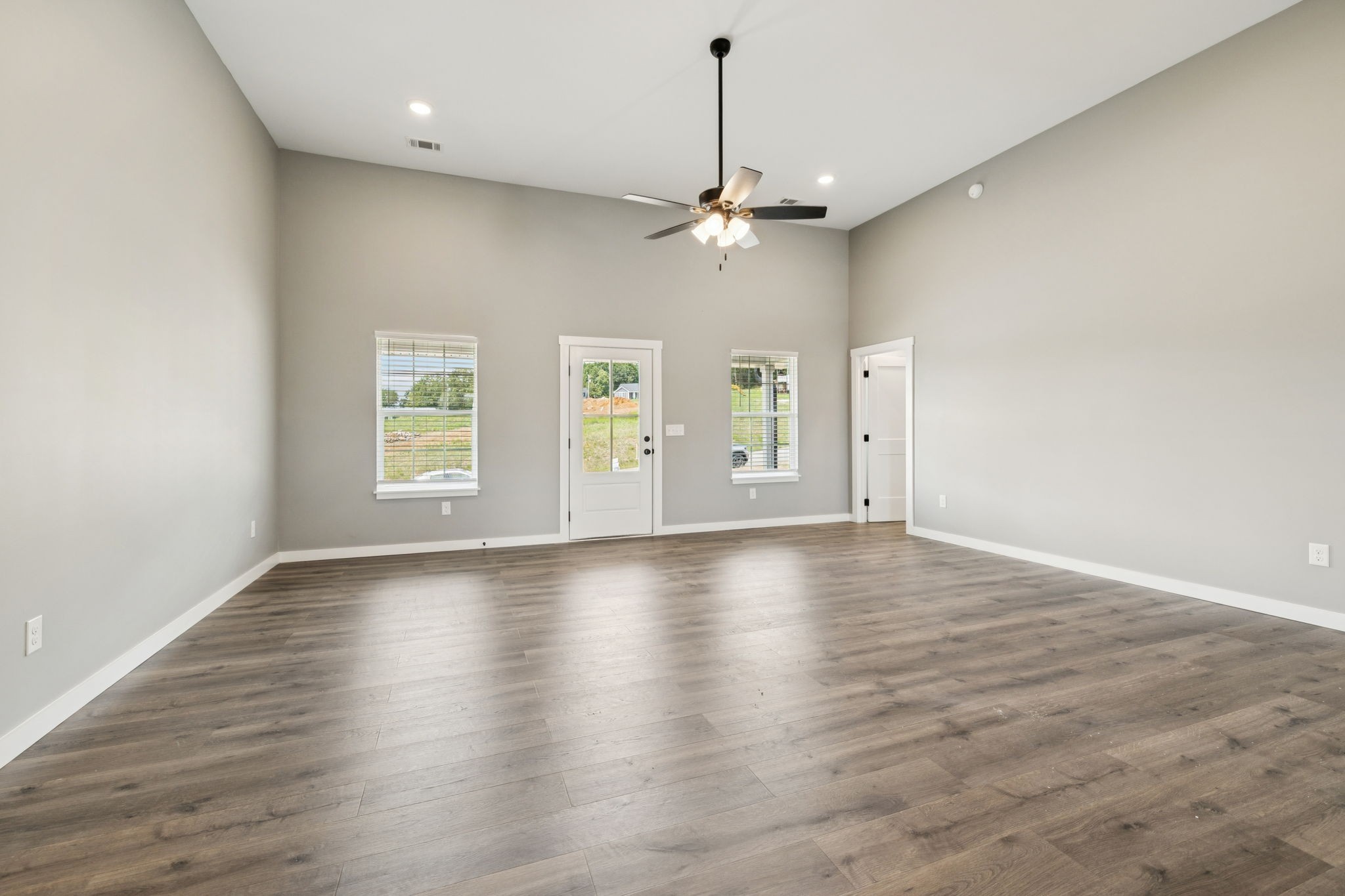 102 Alice Preston Loop Gordonsville, TN 38563 - Photo 9 of 34