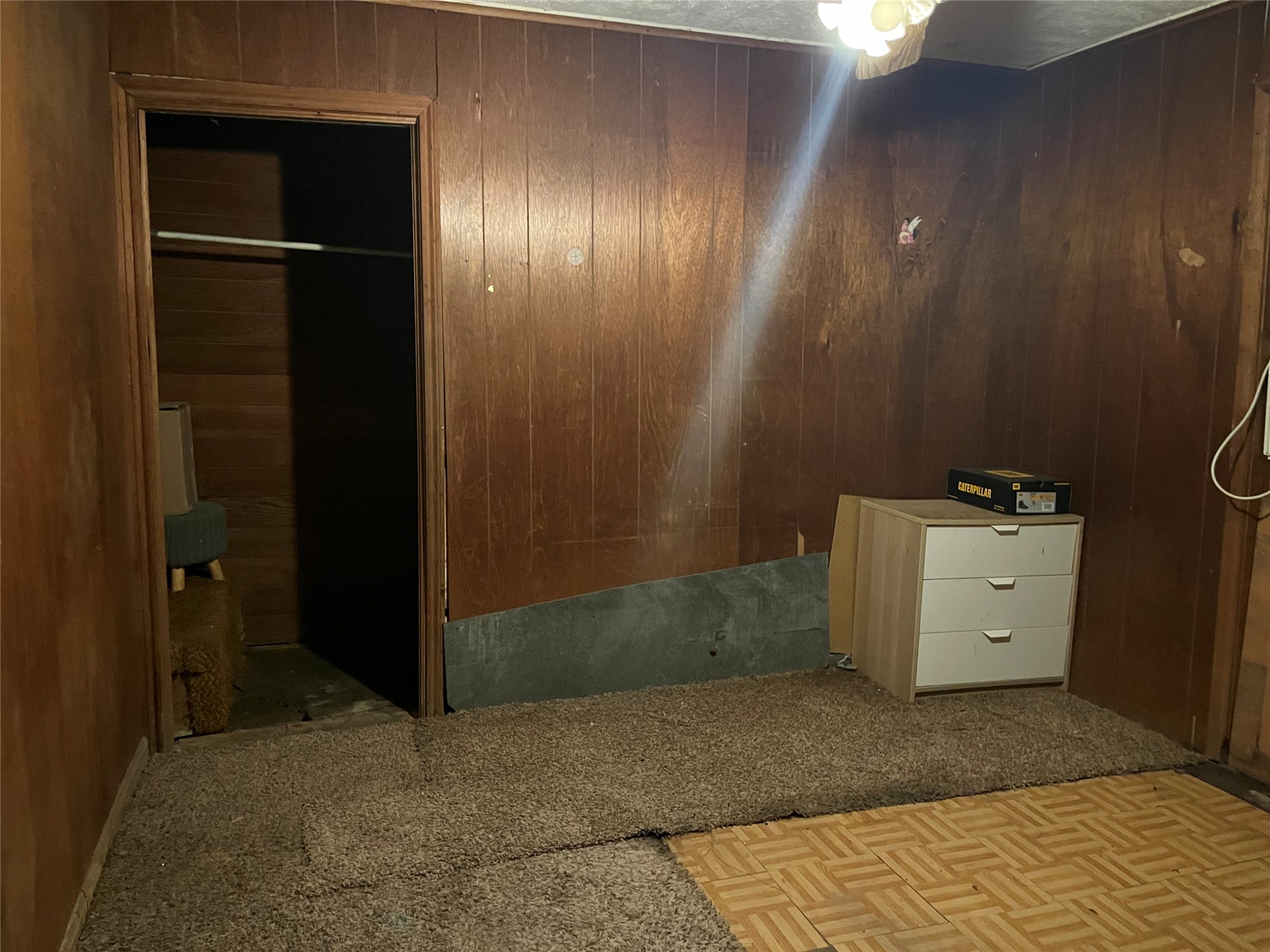 8016 Munn Street Houston, TX 77029 - Photo 20 of 24 an empty room with closet