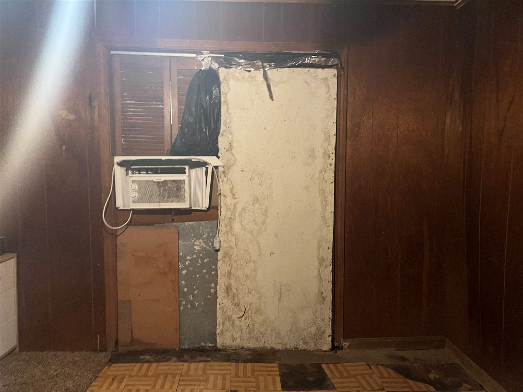 8016 Munn Street Houston, TX 77029 - Photo 24 of 24 a view of a door