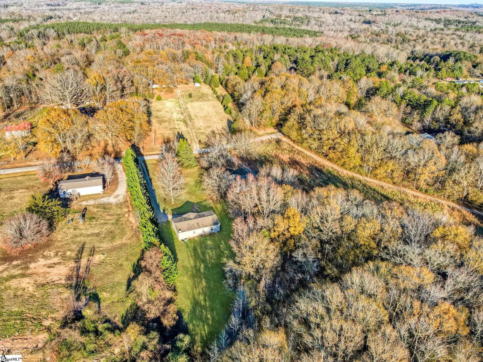 140 Greenpond Farms Road Gray Court, SC 29645 - Photo 4 of 15