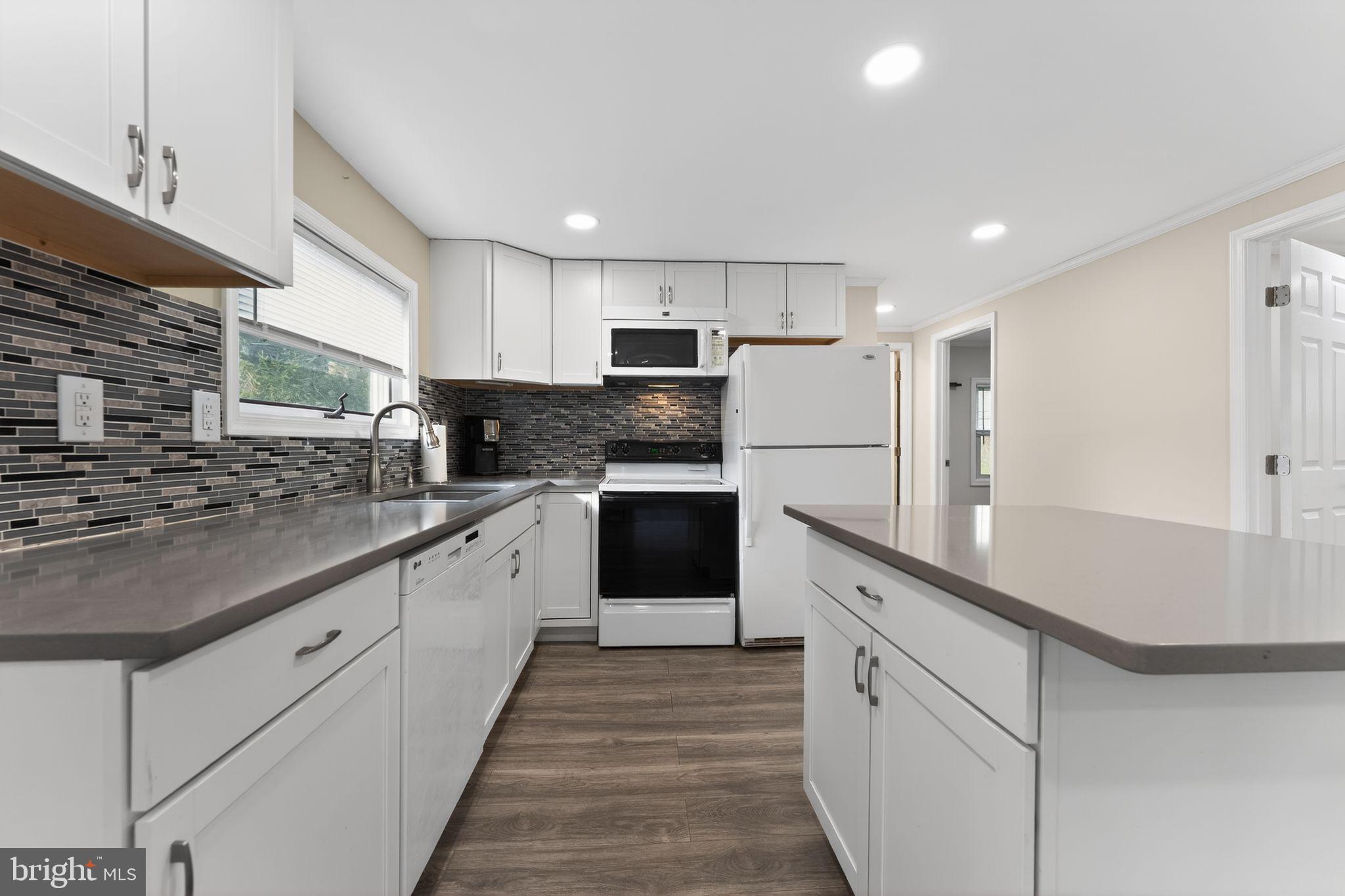 617 Bittinger Road Swanton, MD 21561 - Photo 15 of 37 Kitchen