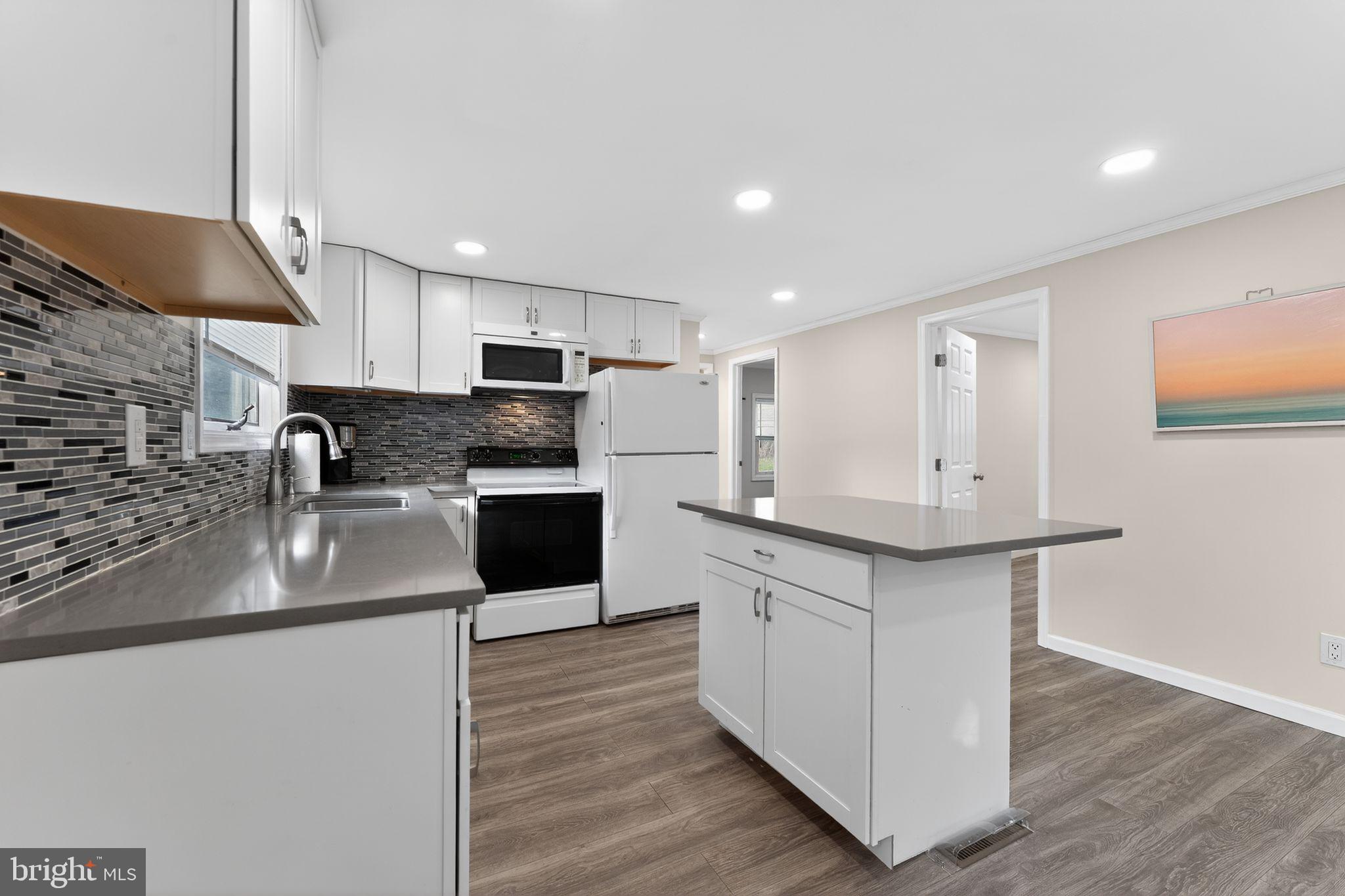 617 Bittinger Road Swanton, MD 21561 - Photo 16 of 37 Kitchen