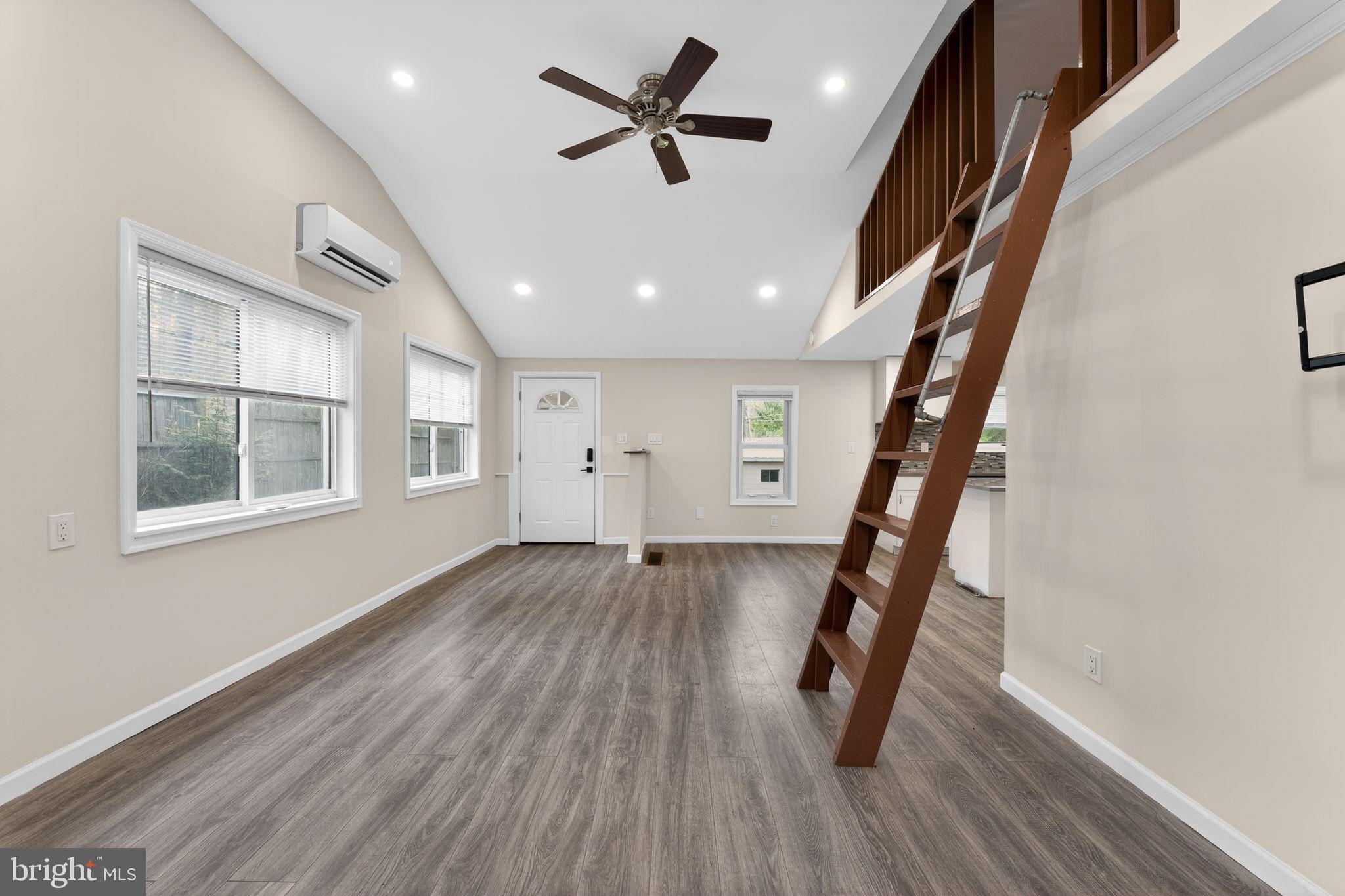 617 Bittinger Road Swanton, MD 21561 - Photo 7 of 37 Living Area