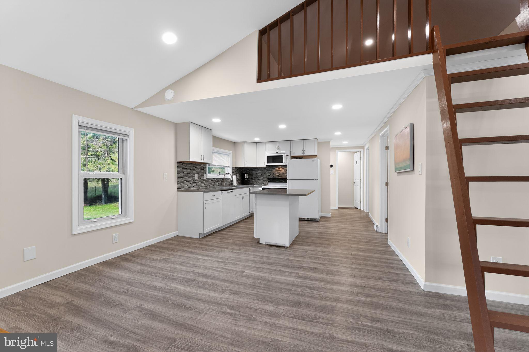 617 Bittinger Road Swanton, MD 21561 - Photo 8 of 37 Living Area