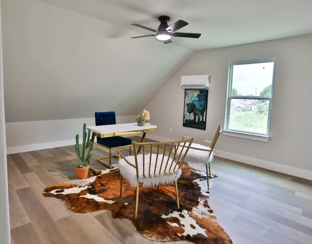 $379,500 | 325 String Prairie Way, Smithville, TX 78957