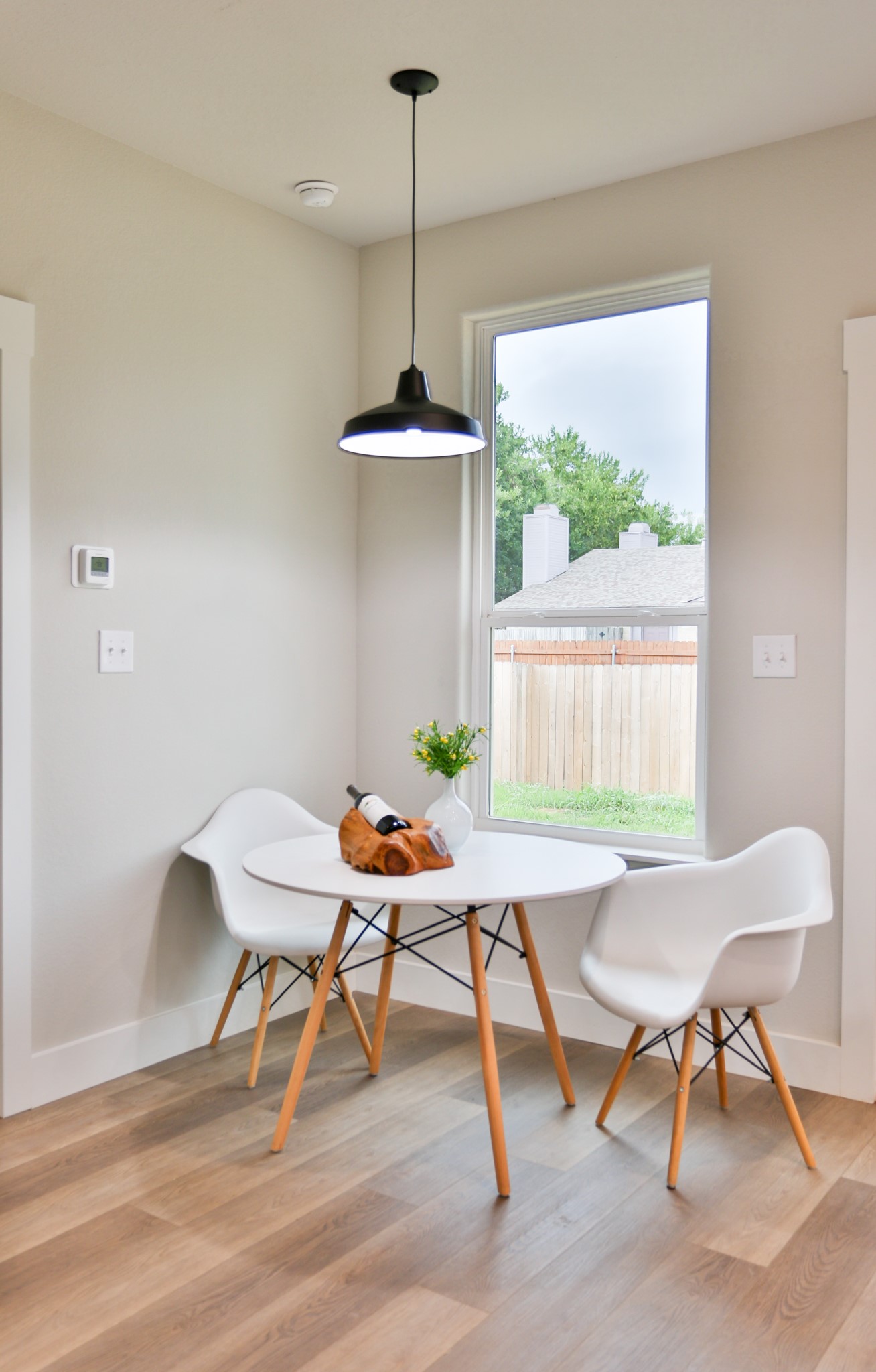 325 String Prairie Way Smithville, TX 78957 - Photo 7 of 23 a workspace with furniture and a window