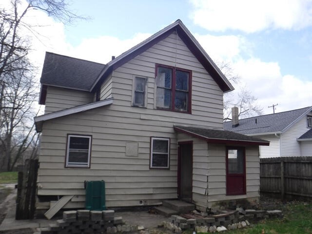 620 Gilbert Avenue Kalamazoo, MI 49048 - Photo 3 of 16