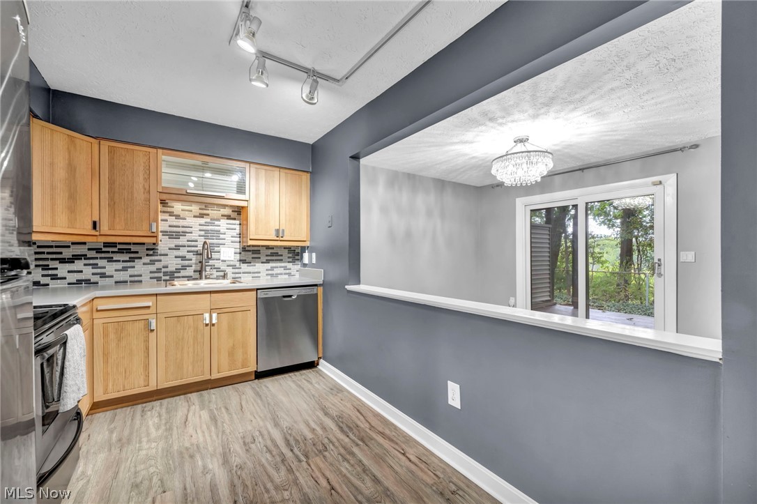 11547 Pearl Road Strongsville, OH 44136 - Photo 11 of 41 Gallery Image 11