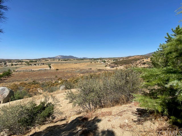 56810 Cain Road Anza, CA 92539 - Photo 15 of 48