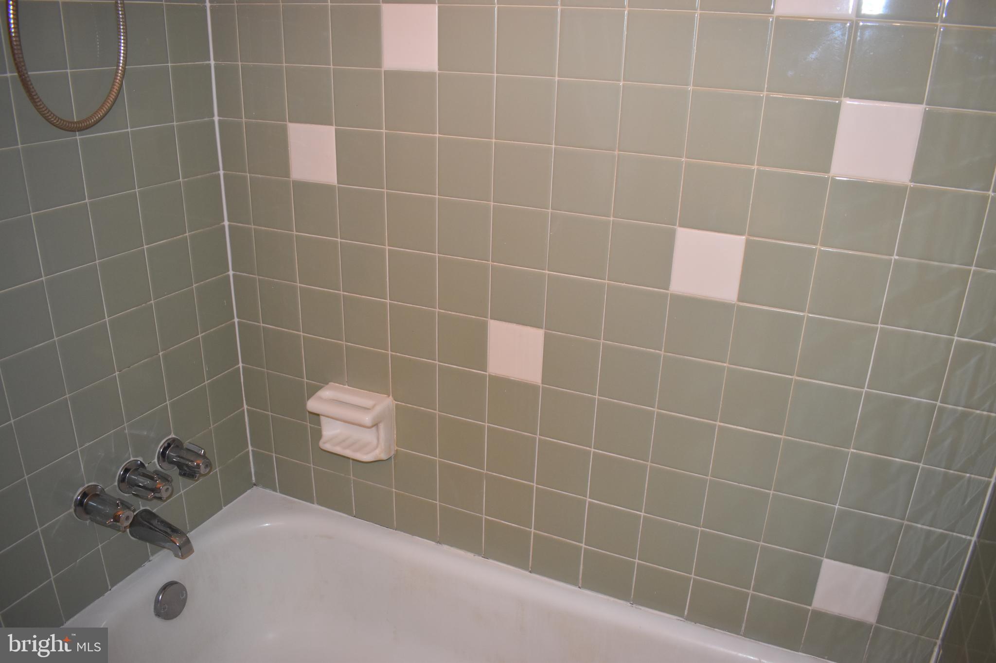 3983 Constance Road Philadelphia, PA 19114 - Photo 10 of 28 Gallery Image 10