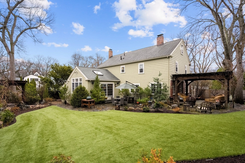 30 Hodge Road Arlington, MA 02474 - Photo 3 of 42