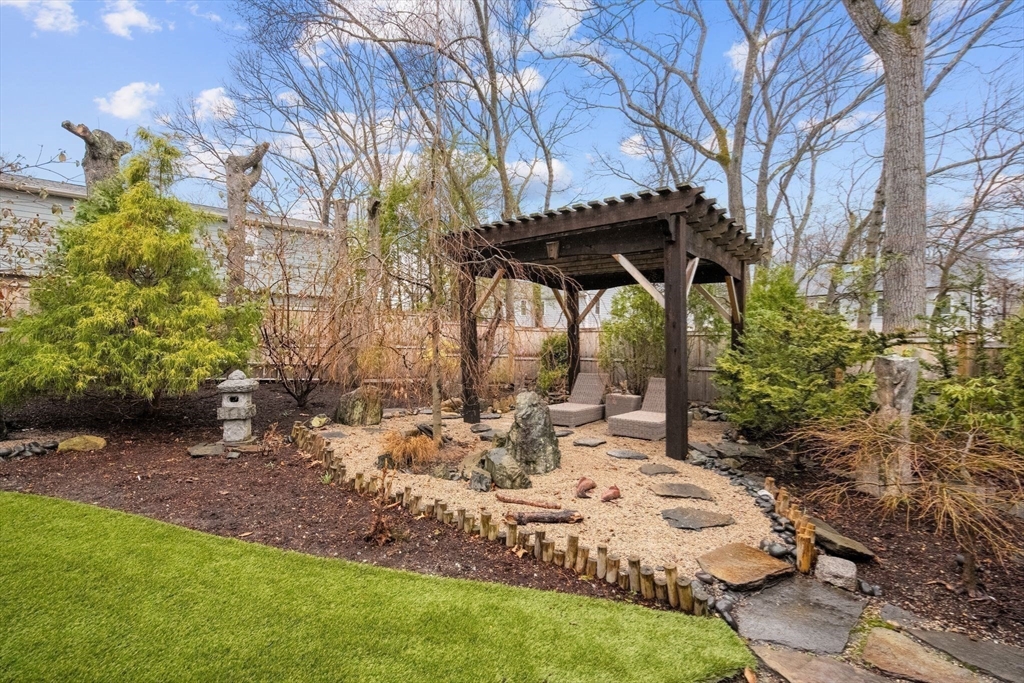 30 Hodge Road Arlington, MA 02474 - Photo 37 of 42