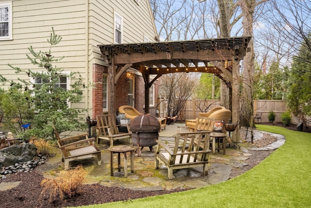 30 Hodge Road Arlington, MA 02474 - Photo 38 of 42