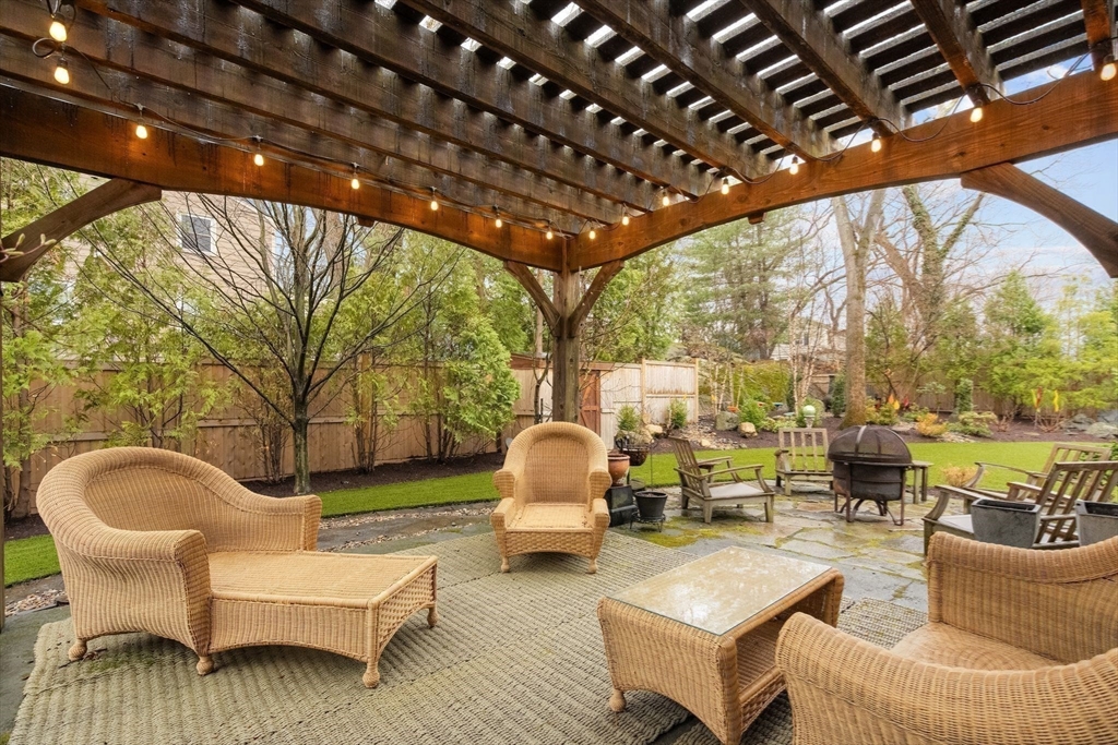 30 Hodge Road Arlington, MA 02474 - Photo 39 of 42