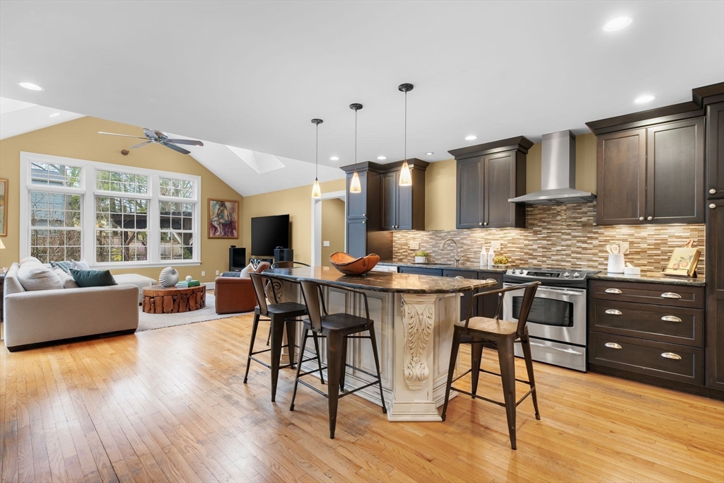 30 Hodge Road Arlington, MA 02474 - Photo 5 of 42