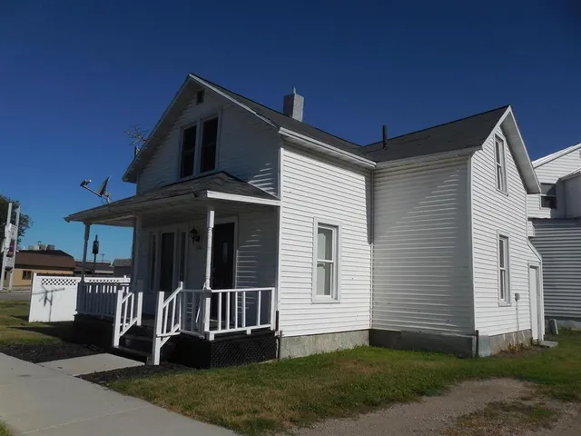 $119,900 | 236 West Main Street, Coleman, WI 54112