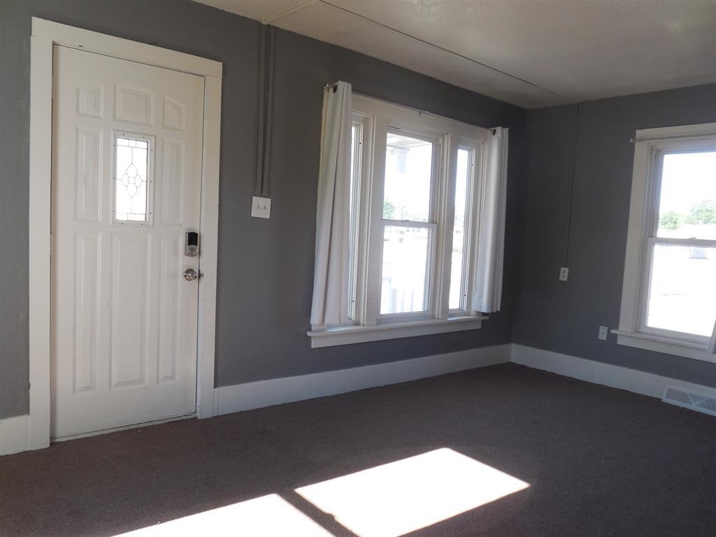 236 West Main Street Coleman, WI 54112 - Photo 4 of 12