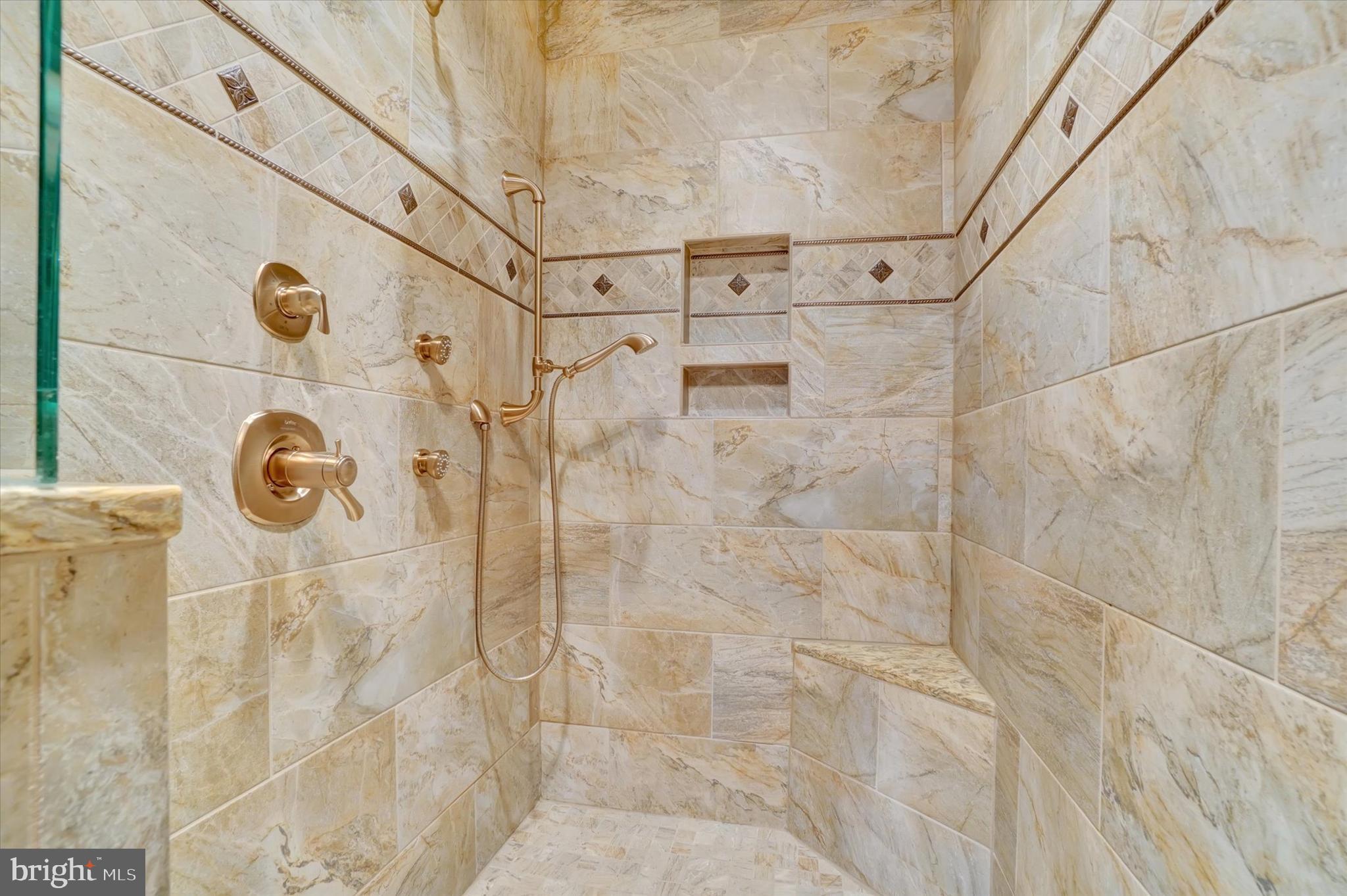 2463 Wedgewood Way York, PA 17408 - Photo 26 of 38