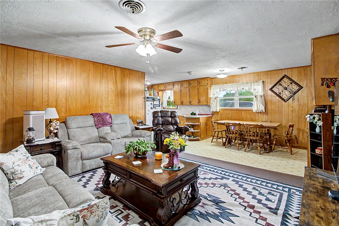 11576 Carter Lane Bryan, TX 77808 - Photo 18 of 50 a living room with furniture and a large window