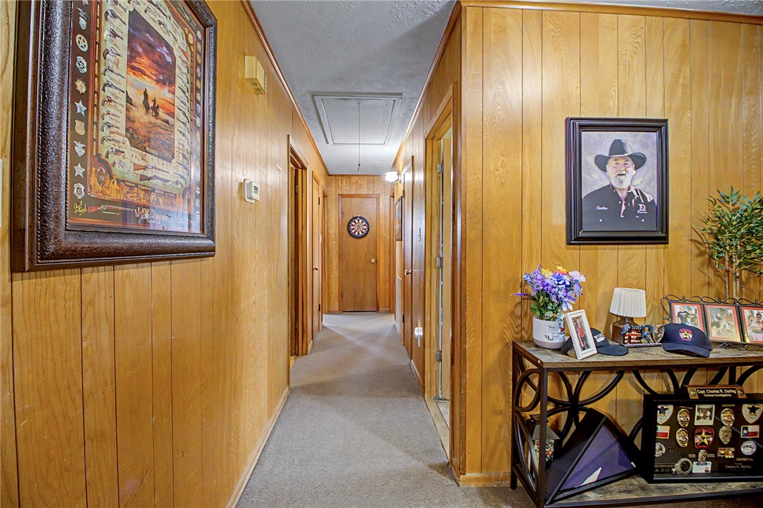 11576 Carter Lane Bryan, TX 77808 - Photo 23 of 50 a view of an entryway with furniture