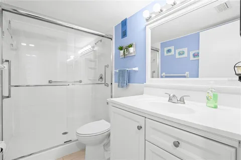 $120,000 | 11720 Park Boulevard North, Unit 302, Seminole, FL 33772