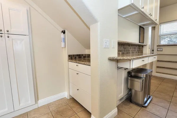 $719,000 | 3056 6th Avenue, Sacramento, CA 95817