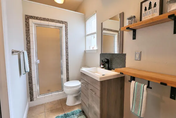 $719,000 | 3056 6th Avenue, Sacramento, CA 95817