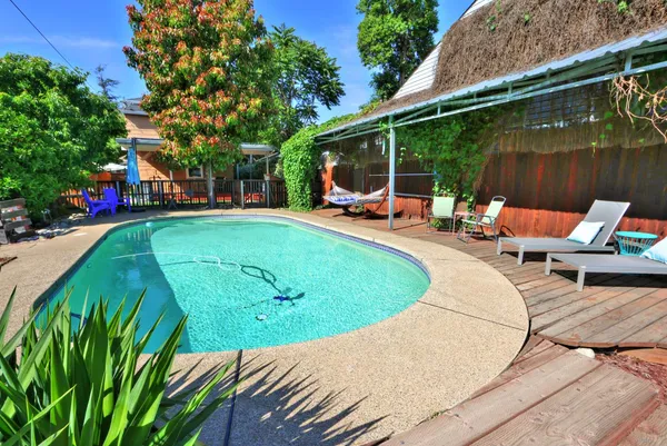 $719,000 | 3056 6th Avenue, Sacramento, CA 95817