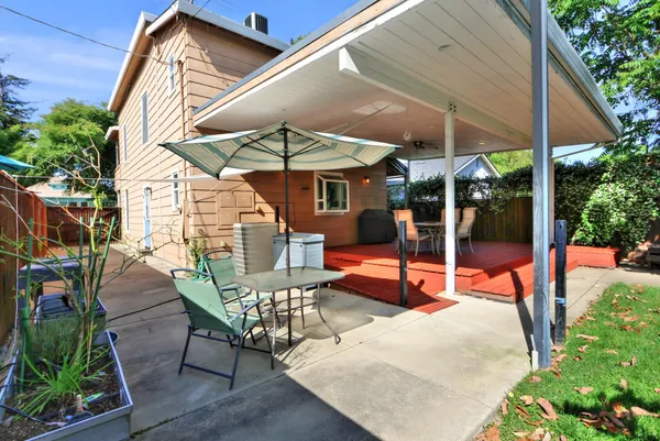 $719,000 | 3056 6th Avenue, Sacramento, CA 95817