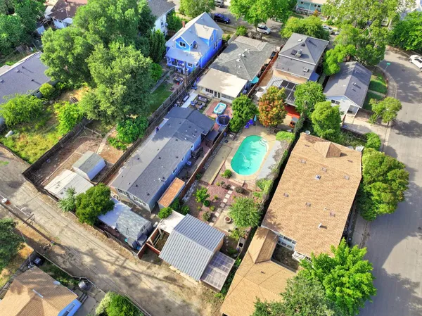 $719,000 | 3056 6th Avenue, Sacramento, CA 95817