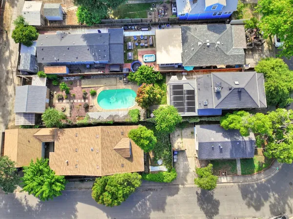 $719,000 | 3056 6th Avenue, Sacramento, CA 95817
