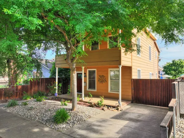 $719,000 | 3056 6th Avenue, Sacramento, CA 95817