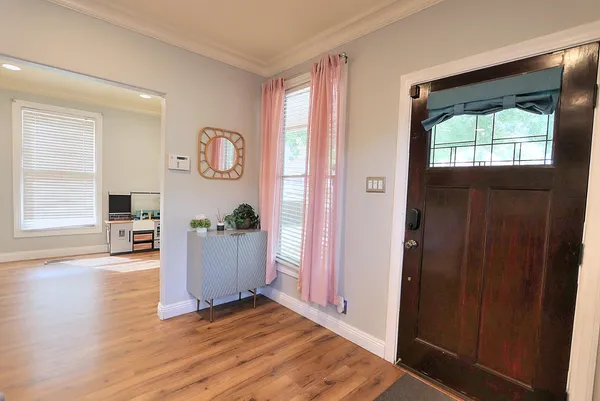 $719,000 | 3056 6th Avenue, Sacramento, CA 95817